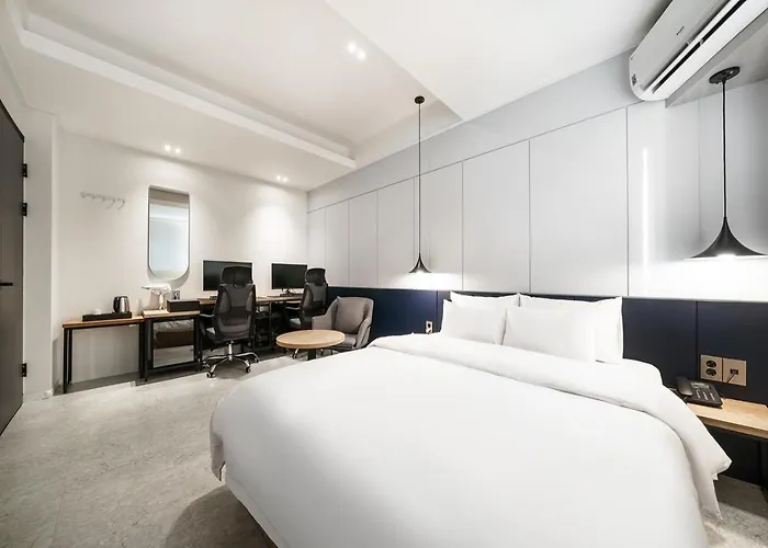 독산 넘버25 독산사거리점 호텔